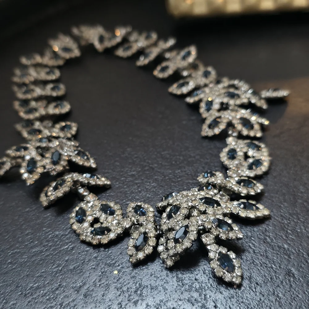 Vintage Kenneth Jay Lane Blue Crystal Flower Collar Necklace - Picture 10 of 11